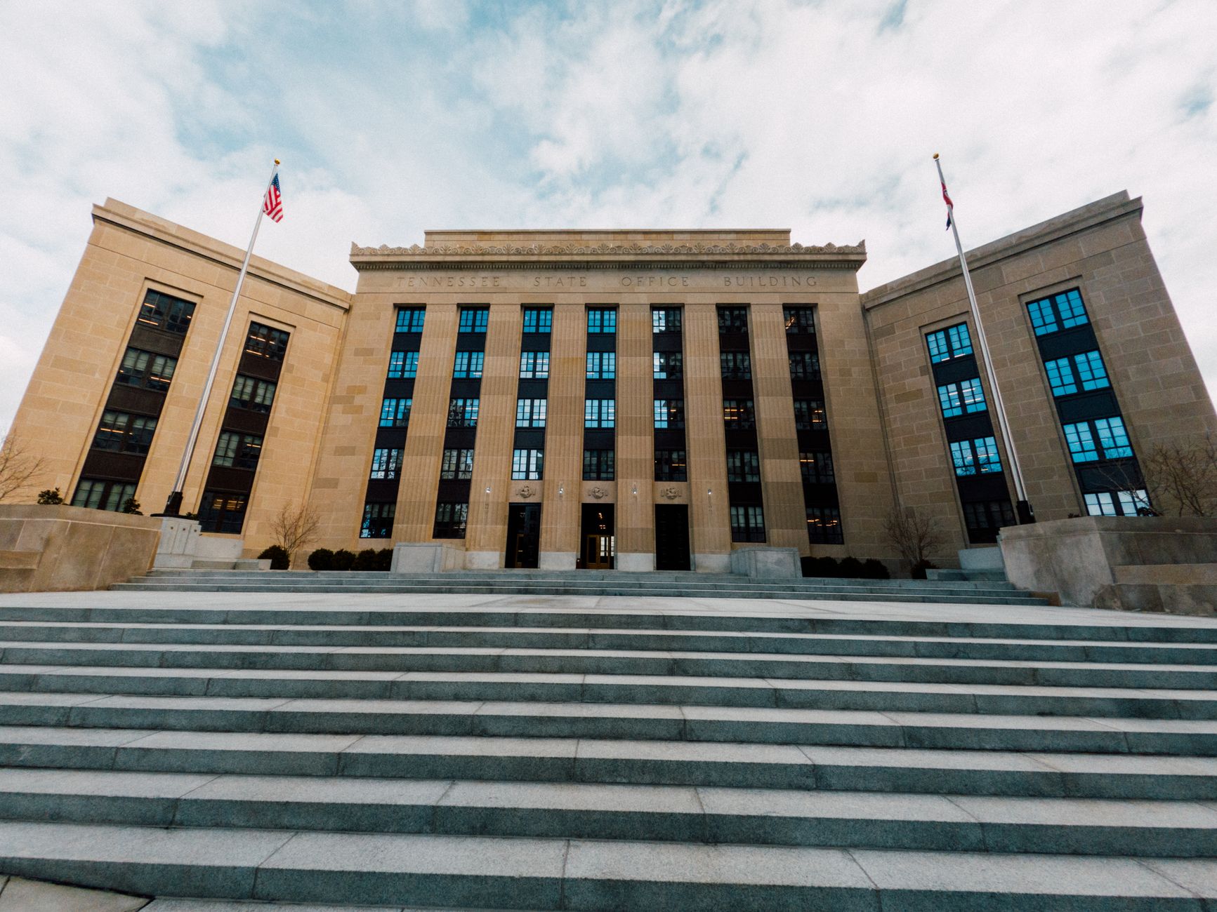 Fed hoidis intressi 3,50–3,75% peale kolme dissendi kiuste, kuld lõpetas juuli 1,7% plussis ja keskpangad ostsid teises kvartalis 289 tonni.
